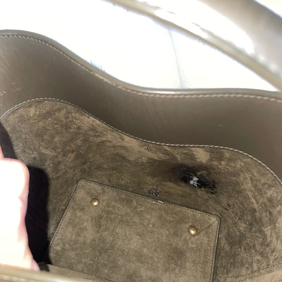 Saint Laurent Le small leather bucket bag - Picture 12 of 16